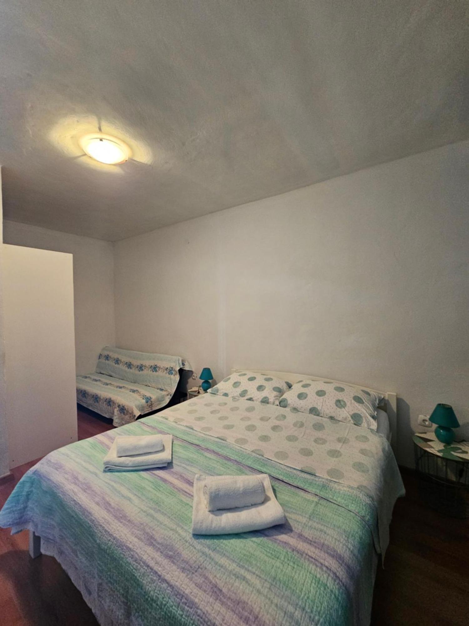 Apartments Lucin Veliki Drvenik Extérieur photo